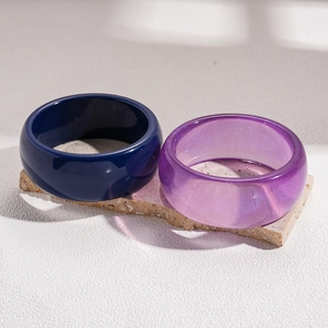 Retro resin geometric round bangles in deep blue and translucent glitter purple finish