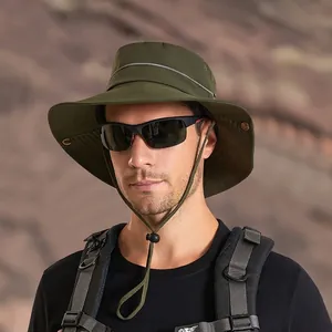 Chapeau de soleil vert armée pour homme avec large bord respirant et cordon réglable