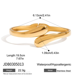 Detailed measurement showing inner diameter and dimensions of the gold stainless steel bangle