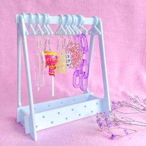 Creative Mini Hanger Shape Earring Organizer Acrylic Jewelry Display Rack Desktop Earring Storage Stand For Women
