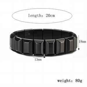 Détail du bracelet en hématite noire avec perles de 18mm et longueur de 20cm pour hommes