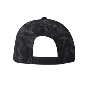 Vue détaillée de l'arrière de la casquette graffiti avec fermeture réglable