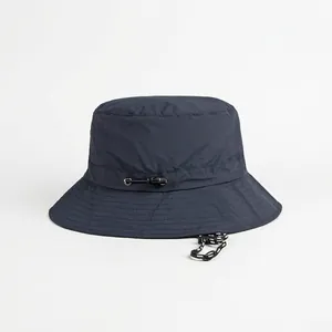 Cappello outdoor impermeabile ad asciugatura rapida blu navy con coulisse regolabile