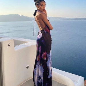 Floral backless halter maxi dress with abstract print for elegant summer beach vacation