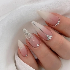 Unghie Finte Press On Lunghe Mandorla Ombré Rosa Bianco Con Glitter Argento Strass Elegante Stile Francese Plastica