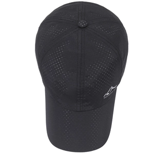 Leichte atmungsaktive schwarze Outdoor Baseballkappe mit Laser-Cut Belüftung