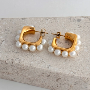 Retro 18k gold plated geometric titanium steel hoop earrings with white pearls