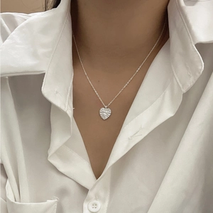 S925 Sterling Silver vintage heart pendant necklace with pleated texture and zircon stones
