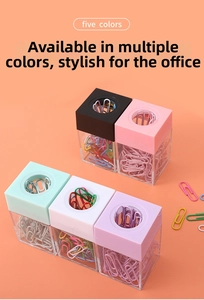 Cinque supporti magnetici colorati per graffette con basi trasparenti e coperchi