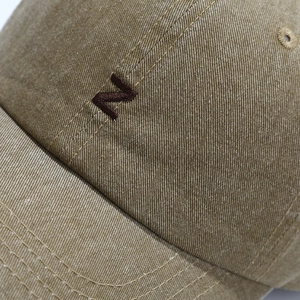 Casquette de baseball en coton lavé kaki avec broderie Z marron et texture sergé