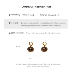 Size specifications for titanium steel round Medusa earrings with Greek key pattern details