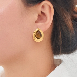 Vintage gold pear-shaped earrings with brown natural stone and spiral texture