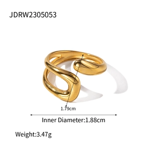 Minimalist 18k gold plated stainless steel open ring with fluid twisted design