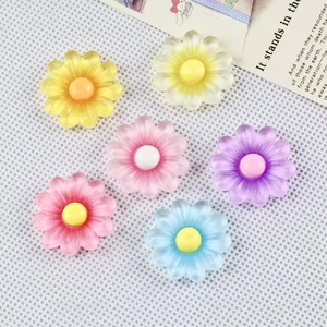 Lot de breloques marguerites colorées en résine pour bijoux et étuis de téléphone DIY