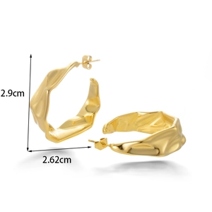 Minimalist gold geometric C-shaped earrings with irregular wavy crinkle texture