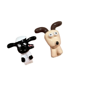 Cartoon Shaun Sheep and Gromit adjustable open rings in glossy black and white finish