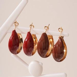 Vintage Ancora red drop glaze twisted geometric earrings in elegant teardrop style