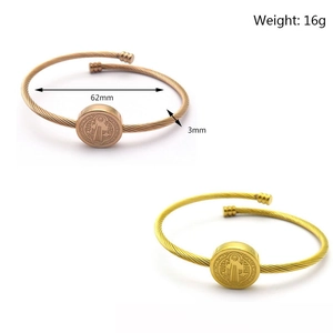 Detail of rose gold and gold woven wire bracelets with 62mm inner diameter and 16g weight
