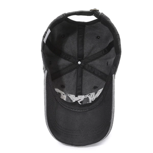 Retro washed denim baseball cap with six-panel structure and adjustable metal buckle back