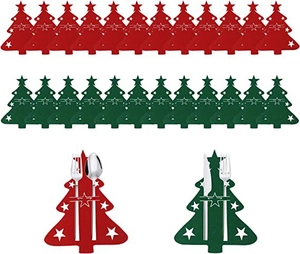 Détail de porte-couverts en feutre en forme de sapin de Noël rouge et vert avec des ustensiles