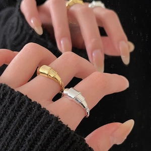 Minimalist 925 sterling silver croissant rings in gold and silver finish on hands