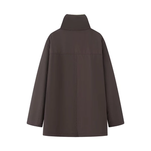 Veste parka pour femme en marron foncé, vue arrière du manteau d'hiver décontracté