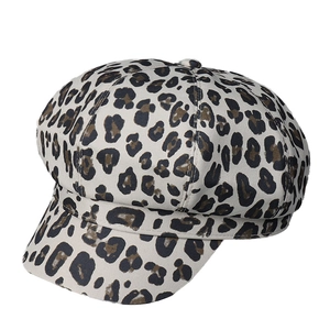 Chic leopard print newsboy cap for women featuring breathable fabric in a vintage style