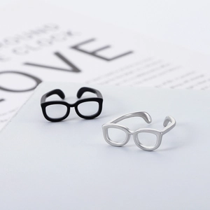 Anillos creativos con diseño de gafas, negro mate y plata, estilo abierto para parejas