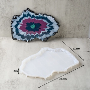 Detailed size view of irregular diamond tray silicone mold with finished mandala resin tray