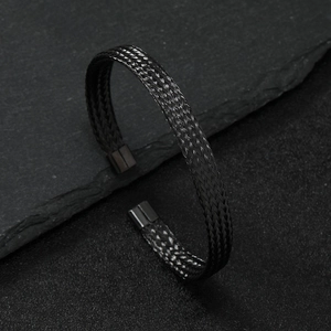 Bracciale rigido a C in acciaio inossidabile nero con trama intrecciata moderna
