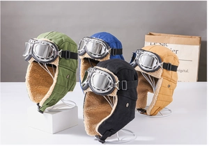 Berretti da aviatore invernali con occhiali in verde militare, blu, nero e kaki con fodera