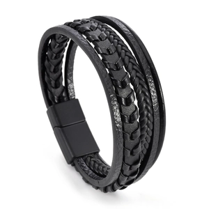 Mehrlagiges schwarzes Lederarmband für Herren mit mattem Magnetverschluss-Design
