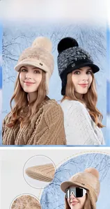 Détails du bonnet d'hiver en peluche avec protège-oreilles, pompon et emblème NY