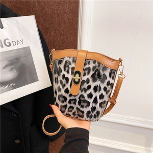 Fashion Women Bucket Bag Glossy PU Leather Leopard Print Retro Shoulder Crossbody Bag Gold Twist Lock Contrast Piping