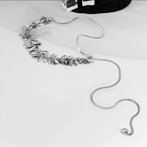 Silberne Pailletten Weizenblatt Fransen Kette mit Schlangenknochenkette für Damen