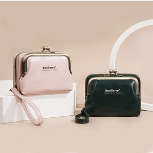 Pink and dark green PU leather coin purses with litchi texture and metal clasp closures