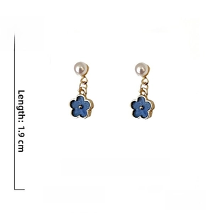 Detailed size specifications of blue pearl flower earrings with 925 silver needle