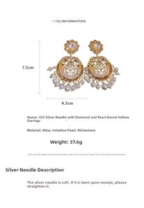 Detailed size parameters of vintage hollow pearl earrings with rhinestones and silver needles