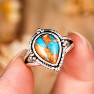 Bague goutte vintage en argent avec incrustation de pierres turquoise et cuivre