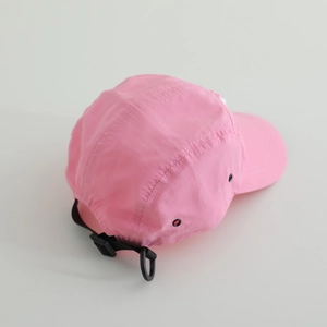 Pink quick-dry 5-panel outdoor cap with adjustable buckle and breathable metal eyelets