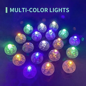 Détail macro des mini lampes LED colorées pour accessoires de cheveux de style ancien