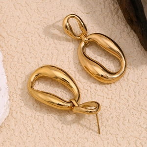 Elegant 18K gold plated stainless steel double oval geometric hoop earrings for women