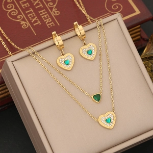 Emerald Green Heart Pendant Double Layer Necklace Stainless Steel Elegant Jewelry For Women Vintage Luxury Style