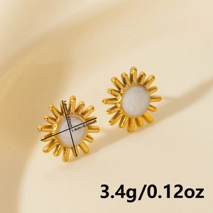 Macro detail of sun-shaped 18k gold plated steel studs showing dimensions 1.6cm and 1.4cm