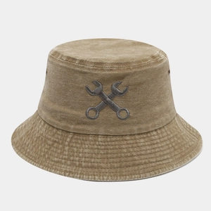 Chapeau bob vintage en coton délavé kaki avec broderie de clés à molette croisées