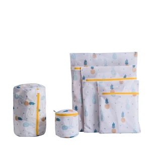 Set of 5 thickened mesh laundry bags with pineapple patterns for bras and delicates