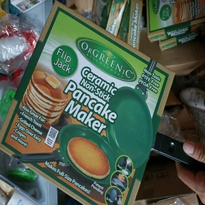 Non-stick ceramic flip pan for pancakes and French toast by OrGREENiC brand