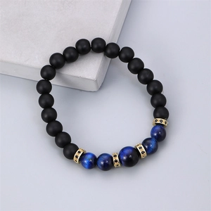 Bracelet pour homme en œil de tigre bleu et pierres mates noires avec zircons dorés