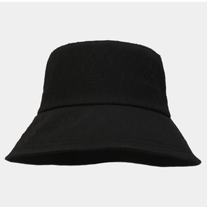 Chapeau bob noir pliable pour femme avec bords structurés et texture de qualité