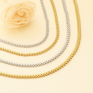 Minimalist adjustable wheat chain necklaces in gold and silver finish for women